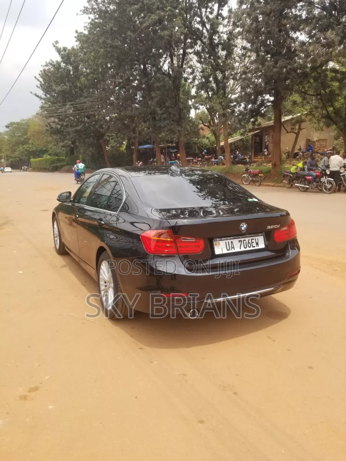 BMW 320i 2015 Black