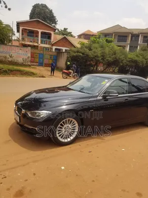 BMW 320i 2015 Black