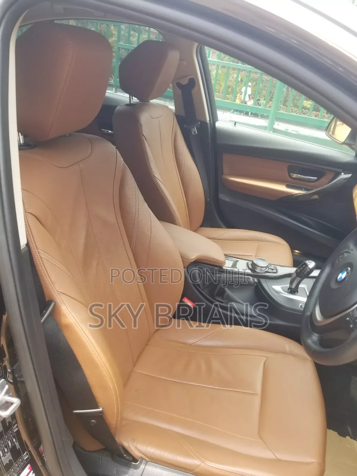 BMW 320i 2015 Black