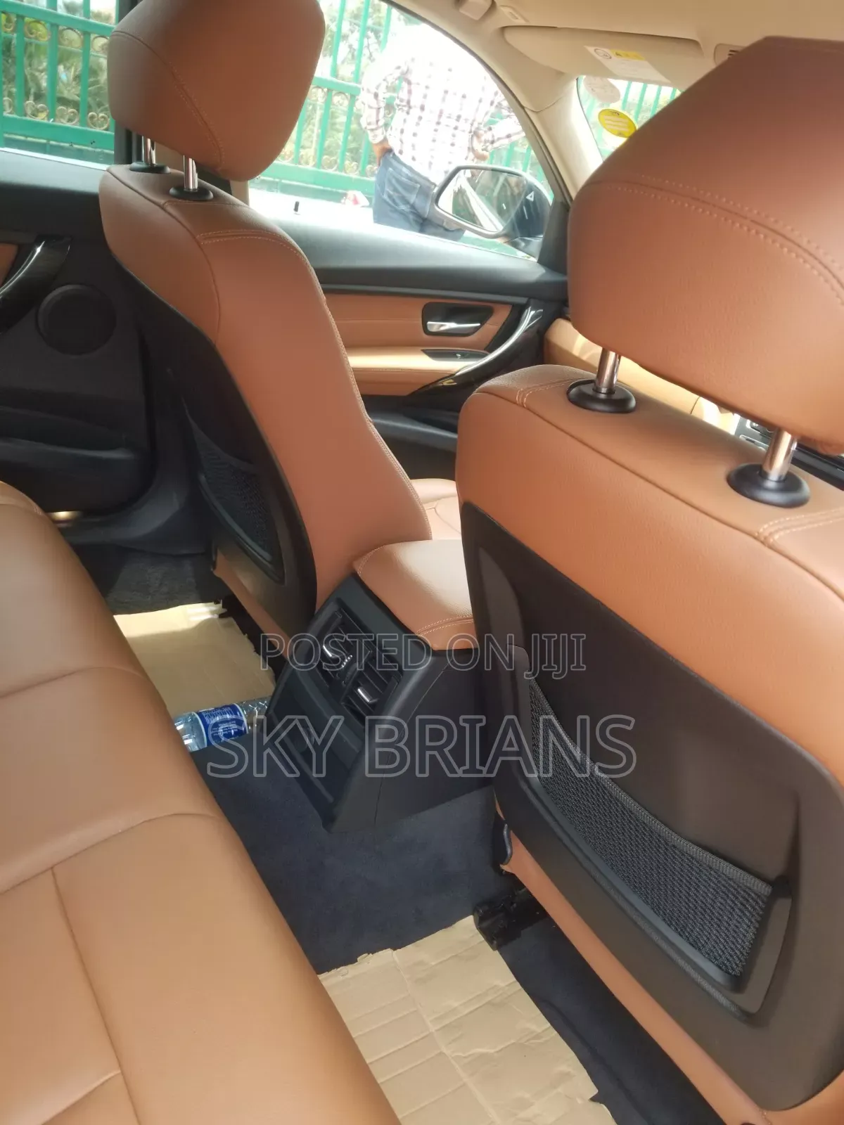BMW 320i 2015 Black