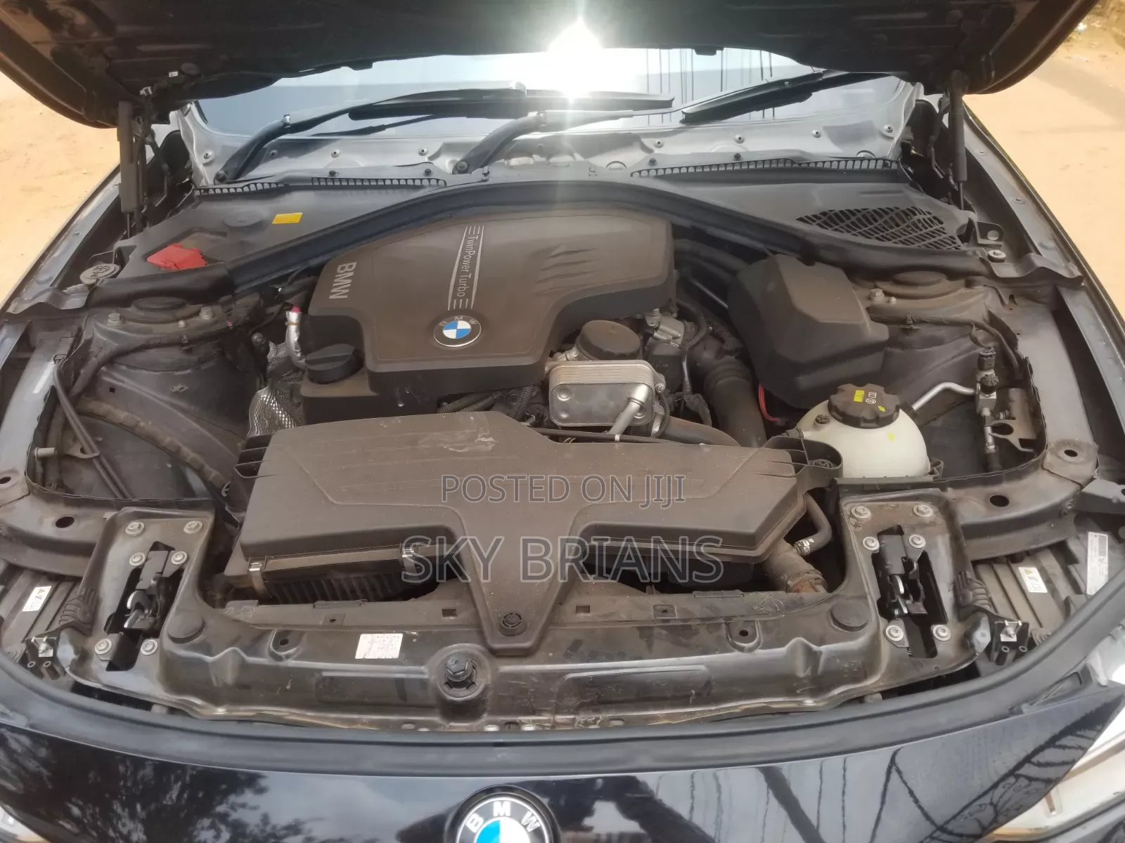 BMW 320i 2015 Black