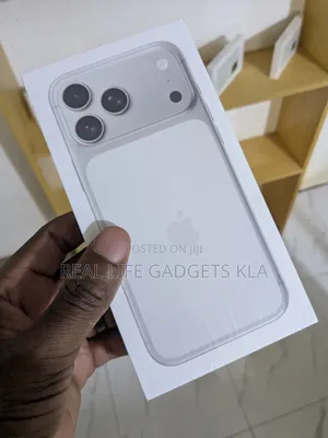 New Apple iPhone 17 Pro Max 256 GB White