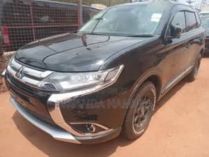 Mitsubishi Outlander 2017 Black