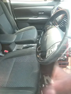 Mitsubishi Outlander 2017 Black