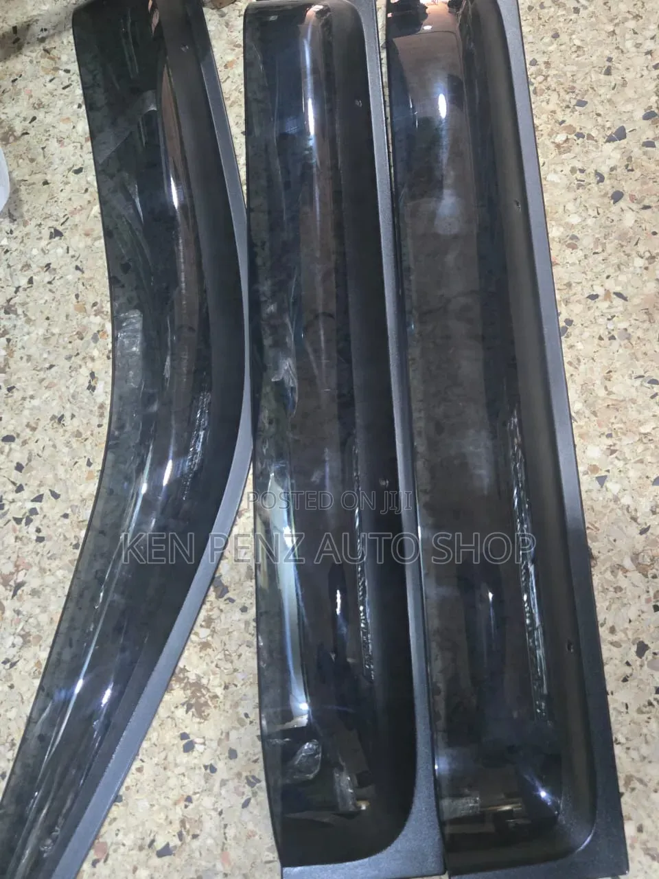 Landcruiser FJ100 Rainshields