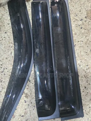 Landcruiser FJ100 Rainshields