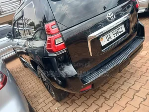 Toyota Land Cruiser Prado 2012 Black