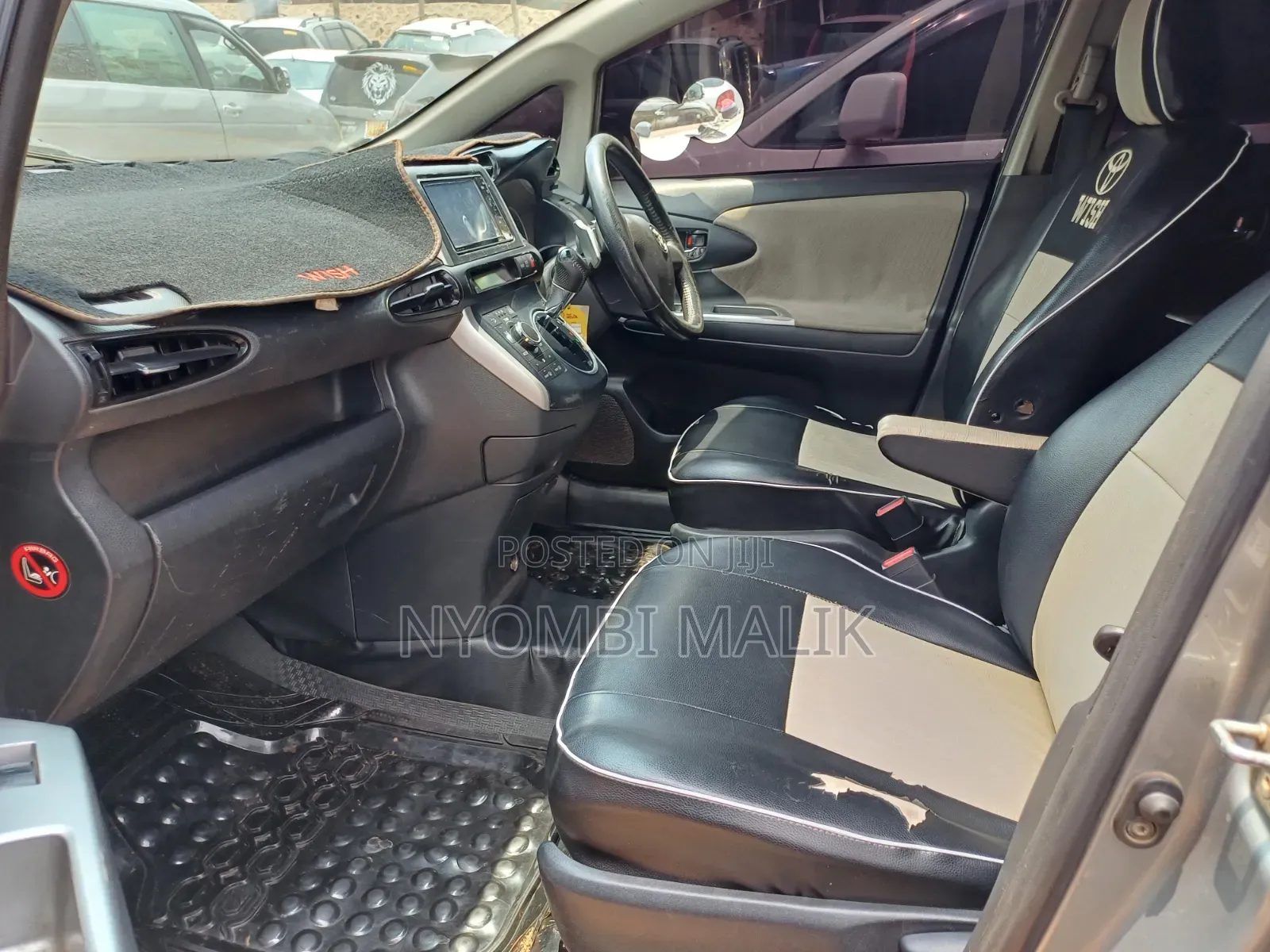 Toyota Wish 2012 Silver