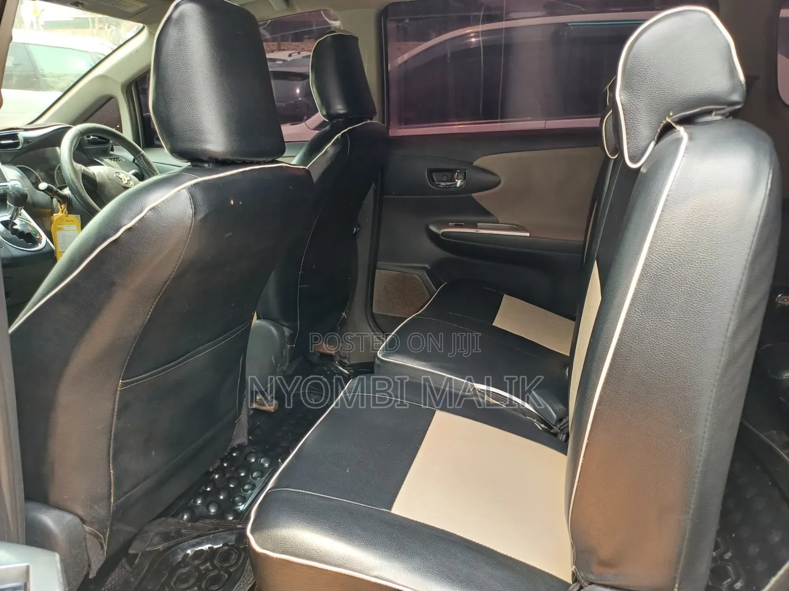 Toyota Wish 2012 Silver