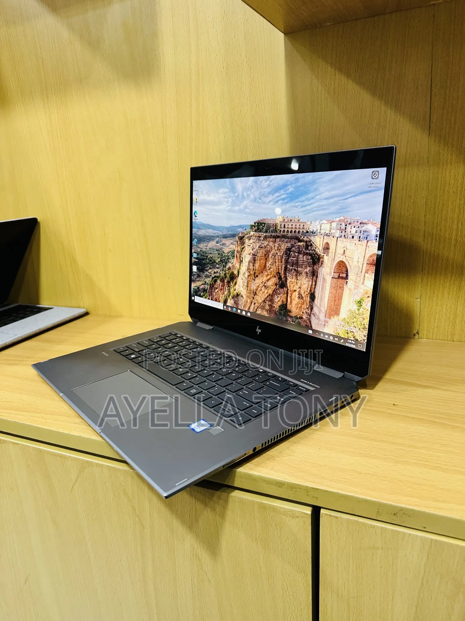New Laptop HP ZBook Studio G5 16GB Intel Xeon SSD 512GB
