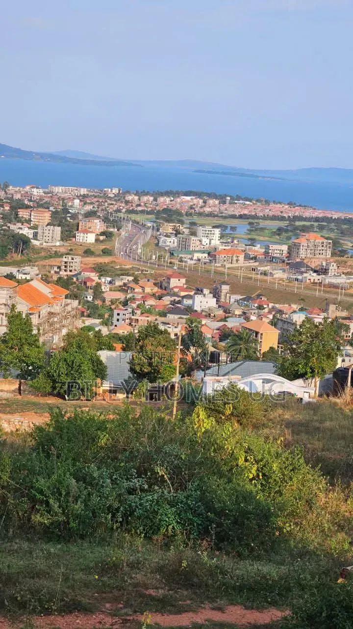 Hilltop Lake-View Plot for Sale Located in Mutung-Kigo
