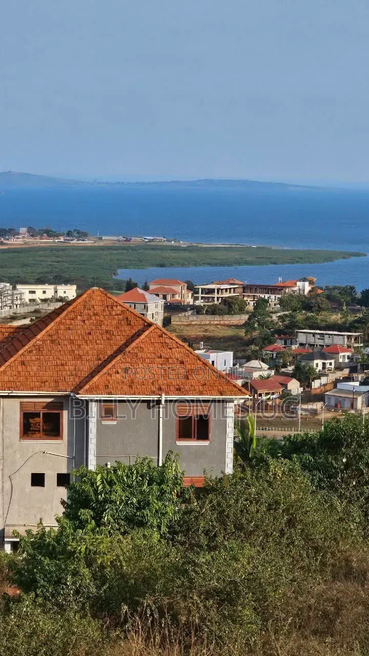 Hilltop Lake-View Plot for Sale Located in Mutung-Kigo