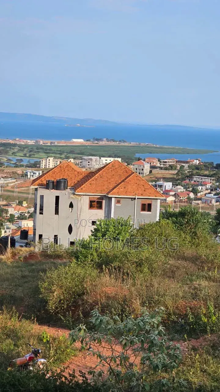 Hilltop Lake-View Plot for Sale Located in Mutung-Kigo