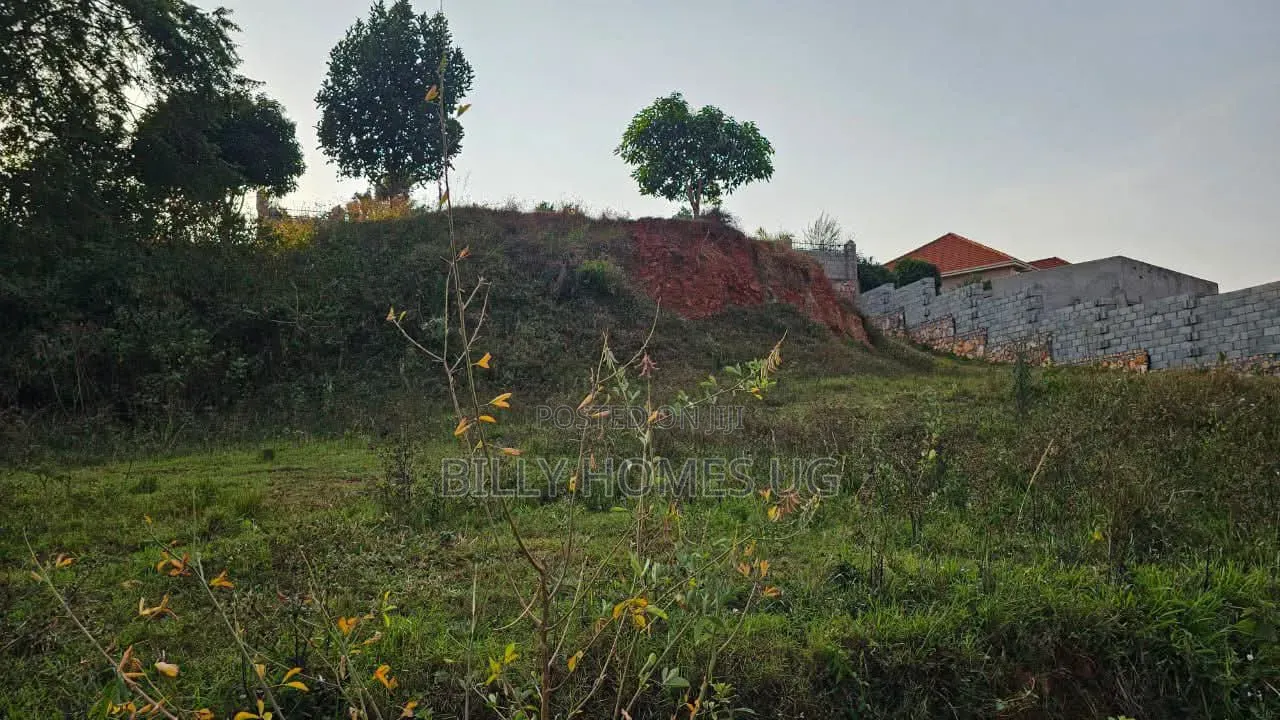 Hilltop Lake-View Plot for Sale Located in Mutung-Kigo