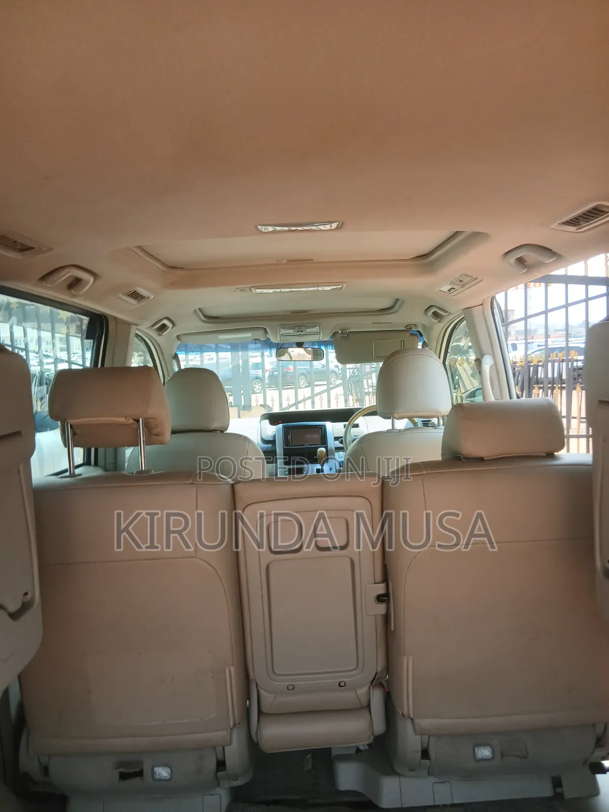 Toyota Noah 2011 White