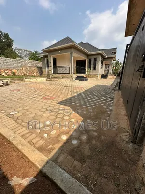 4bdrm House in Busukuma for sale