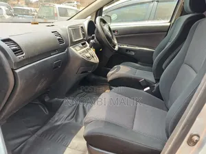 Toyota Wish 2007 Silver