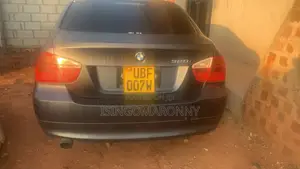 BMW 320i Wagon RWD 2013 Gray