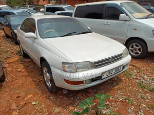 Toyota Corona 1998 White