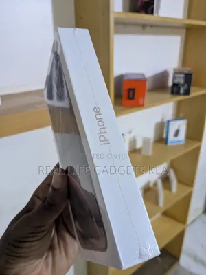 New Apple iPhone 16 Pro 256 GB