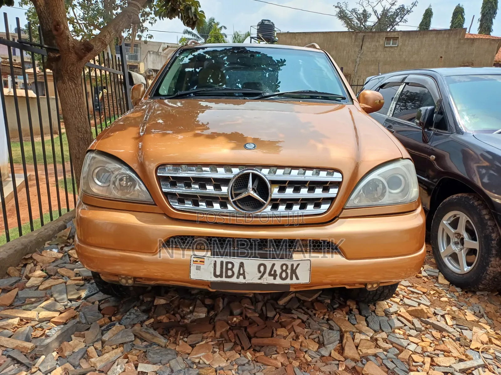 Mercedes-Benz M Class 2000 Brown