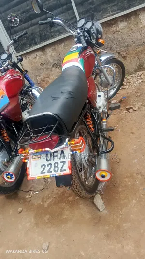 Bajaj Boxer 100 2019 Red