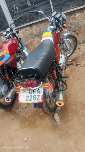 Bajaj Boxer 100 2019 Red