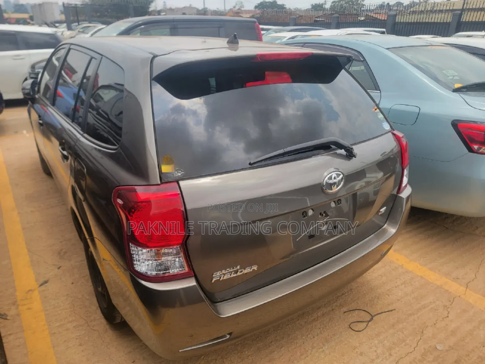 Toyota Corolla Fielder 2013 Gold