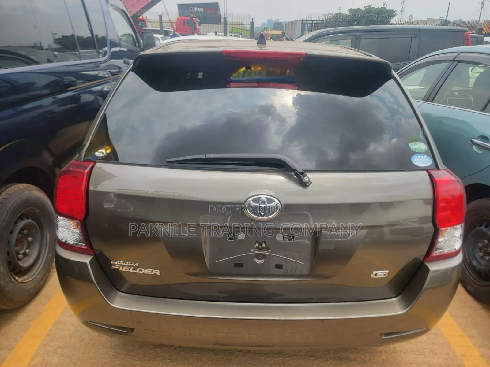 Toyota Corolla Fielder 2013 Gold