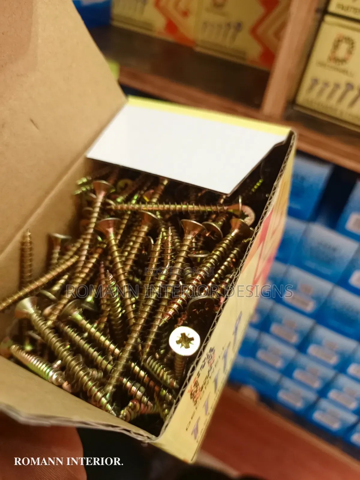 Yellow Screw