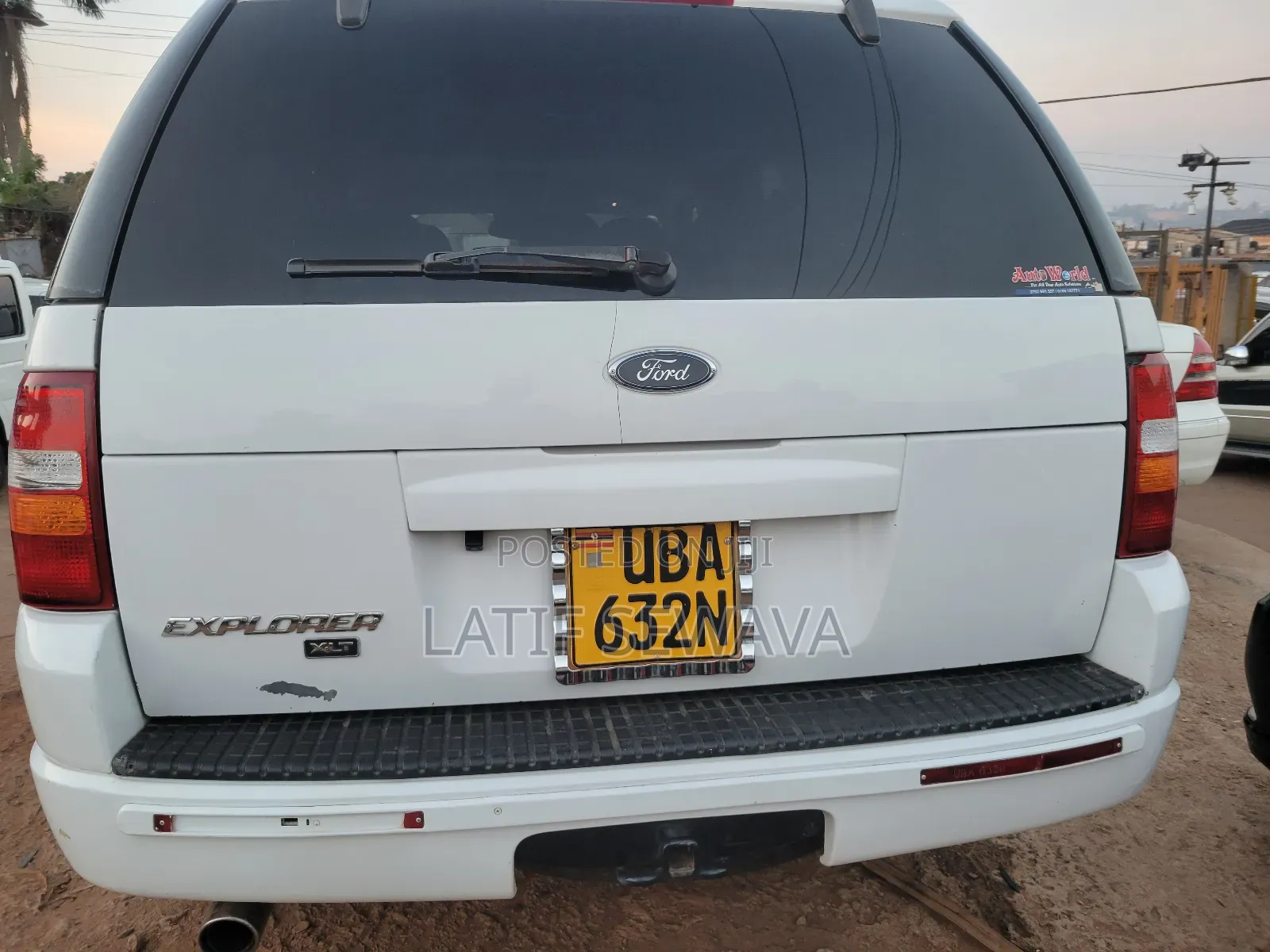 Ford Explorer Limited 4.0 2005 White