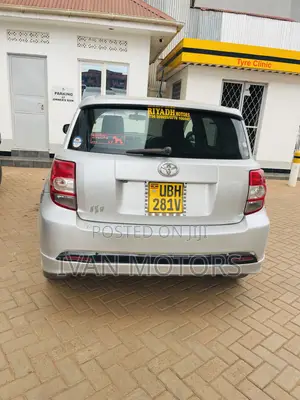 Toyota IST 2008 Silver