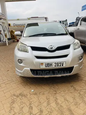 Toyota IST 2008 Silver
