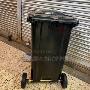 Heavy Duty 120L Plastic Dustbin With Wheels-Black