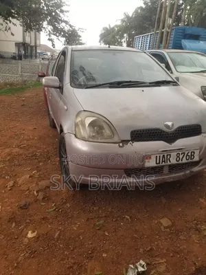 Toyota Vitz 2003 Pink