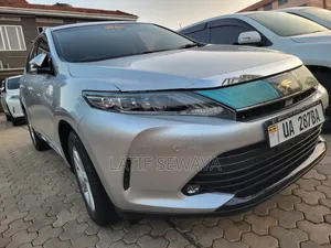 Toyota Harrier 2.0 2019 Silver