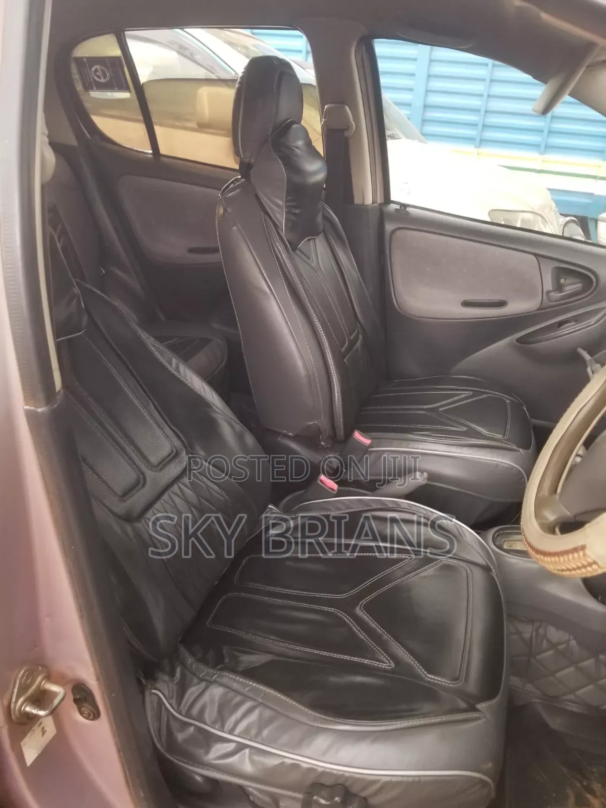 Toyota Vitz 2003 Pink