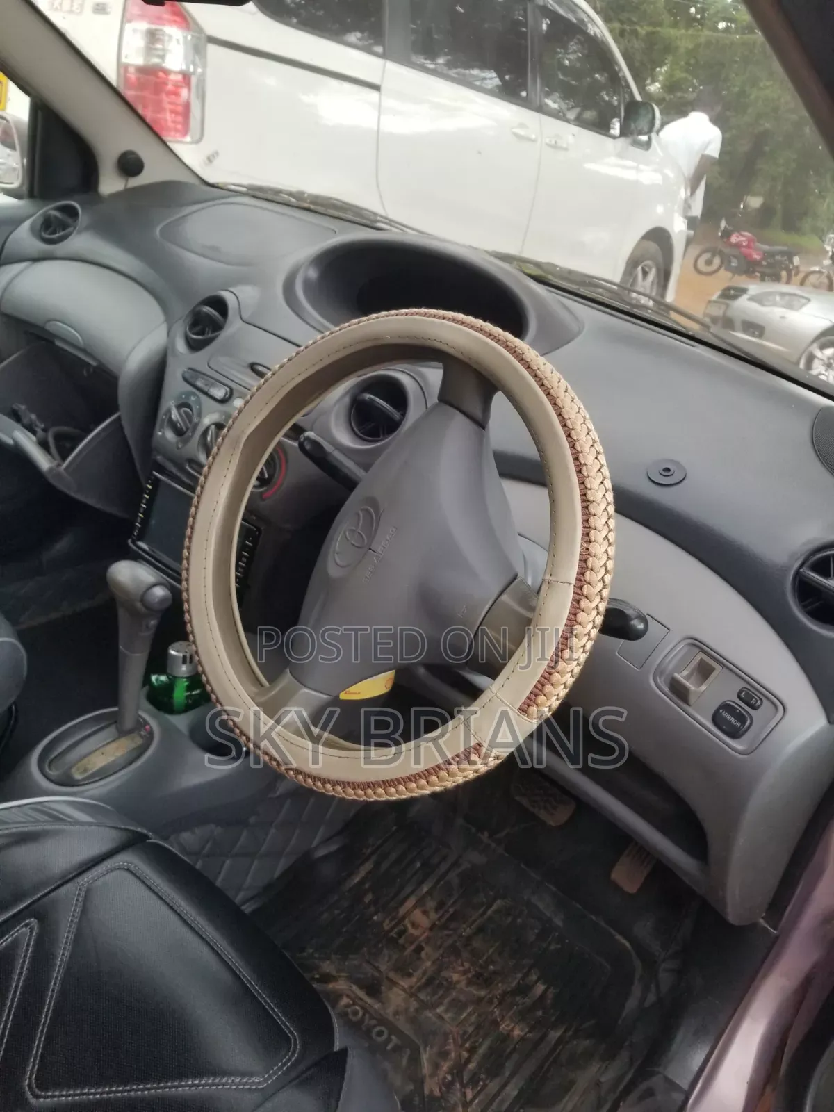 Toyota Vitz 2003 Pink