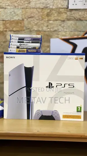 Ps5 Slim With 6 Fre Games
