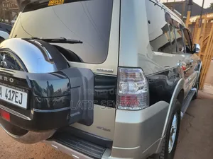 Mitsubishi Pajero 3.2 Di-D 2008 Silver