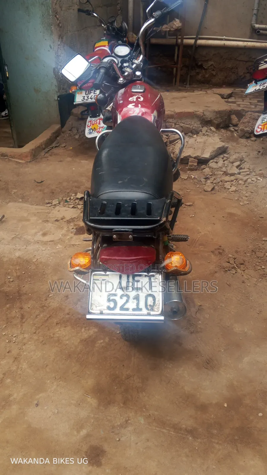 Bajaj Boxer 100 2022 Red