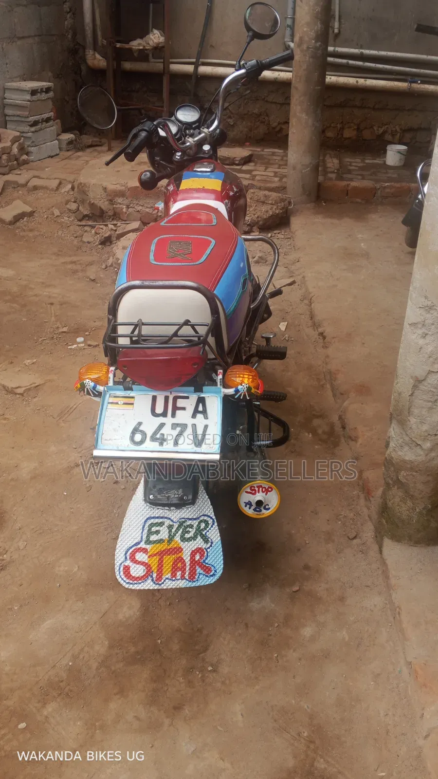 Bajaj Boxer 100 2022 Red
