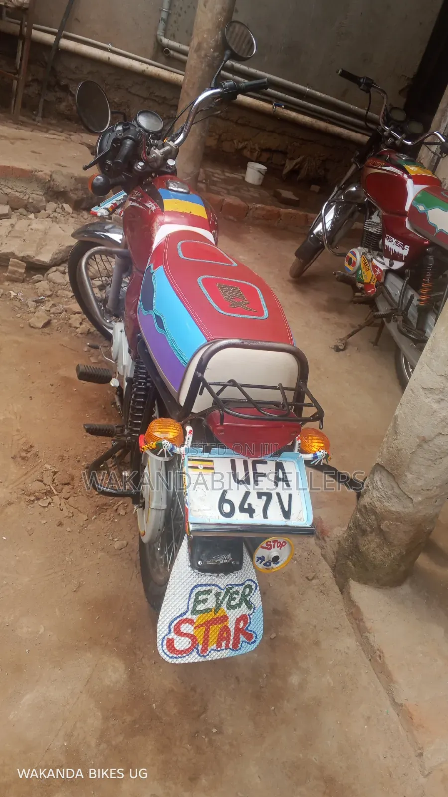 Bajaj Boxer 100 2022 Red