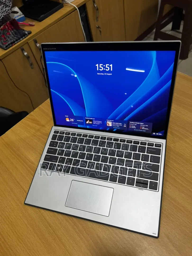 New Laptop HP EliteBook X2 1012 G2 16GB Intel Core i5 SSD 256GB