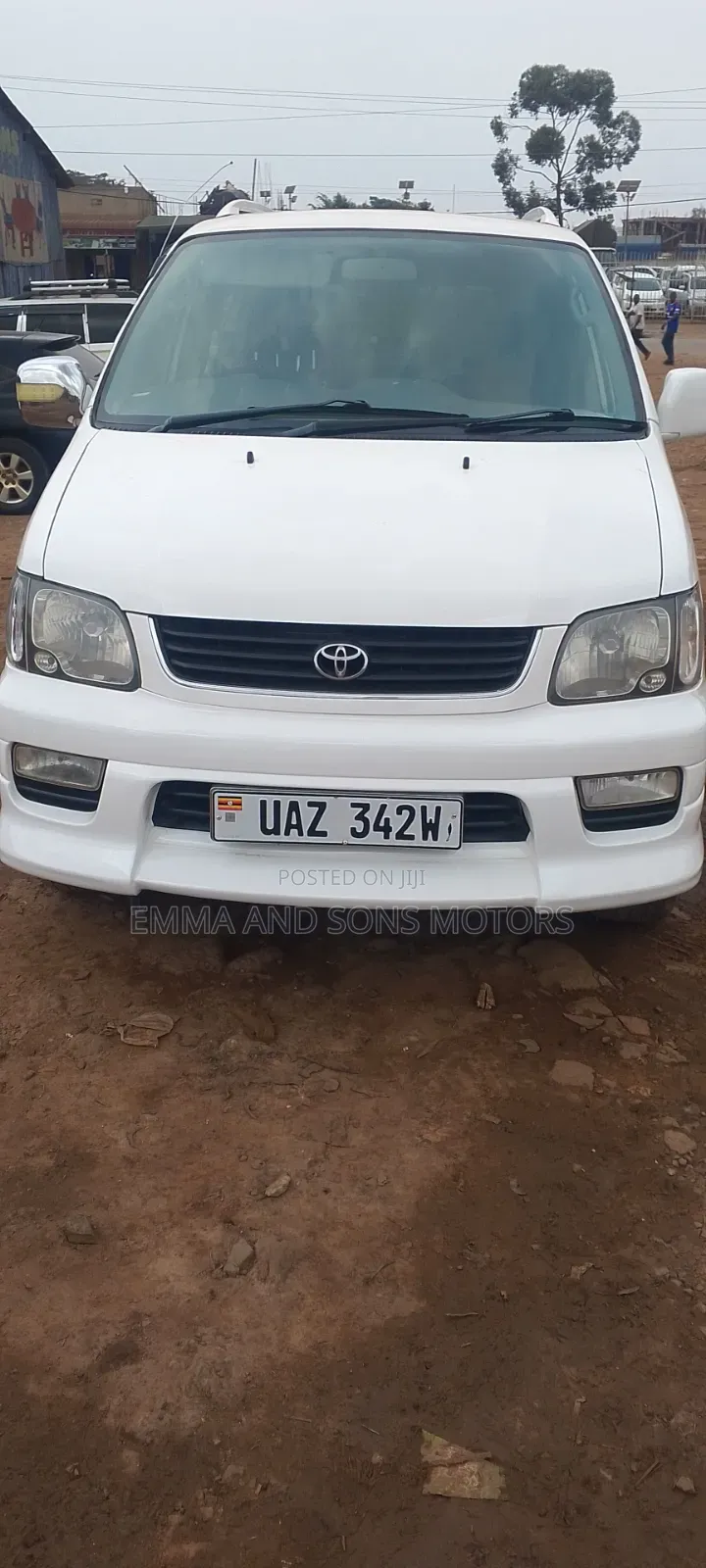 Toyota Noah 2002 White