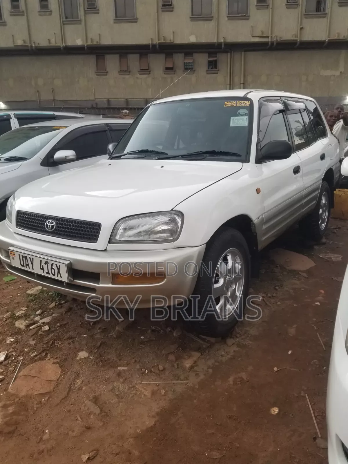 Toyota RAV4 1999 White