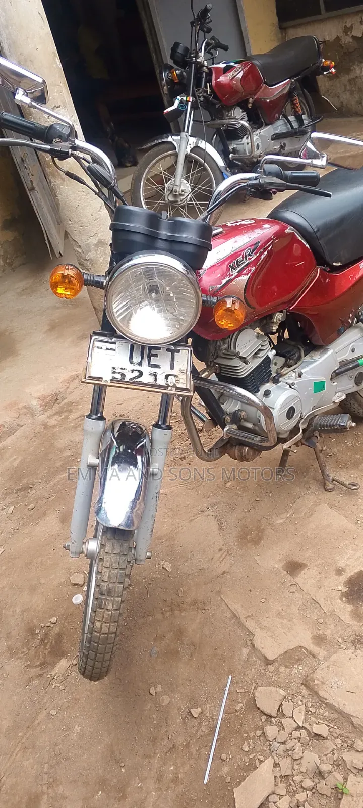 Bajaj Boxer 100 2022 Red