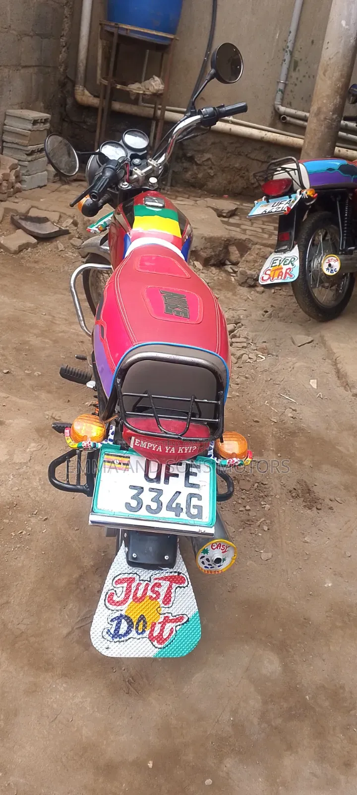 Bajaj Boxer 100 2022 Red