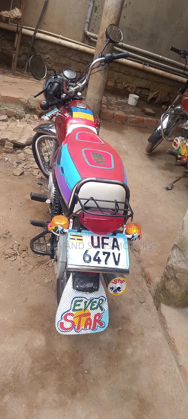 Bajaj Boxer 100 2022 Red