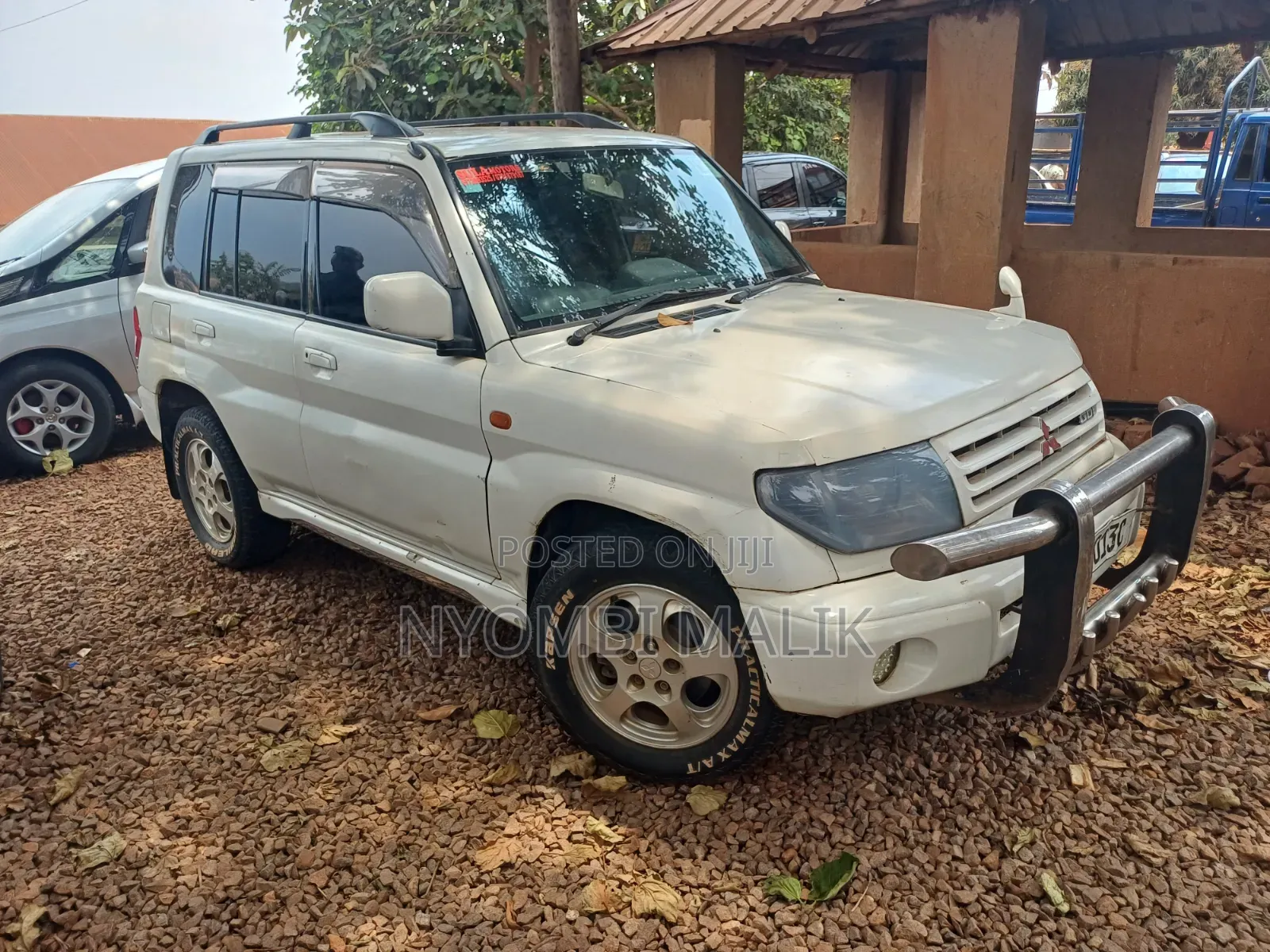 Mitsubishi Pajero IO 2004 White